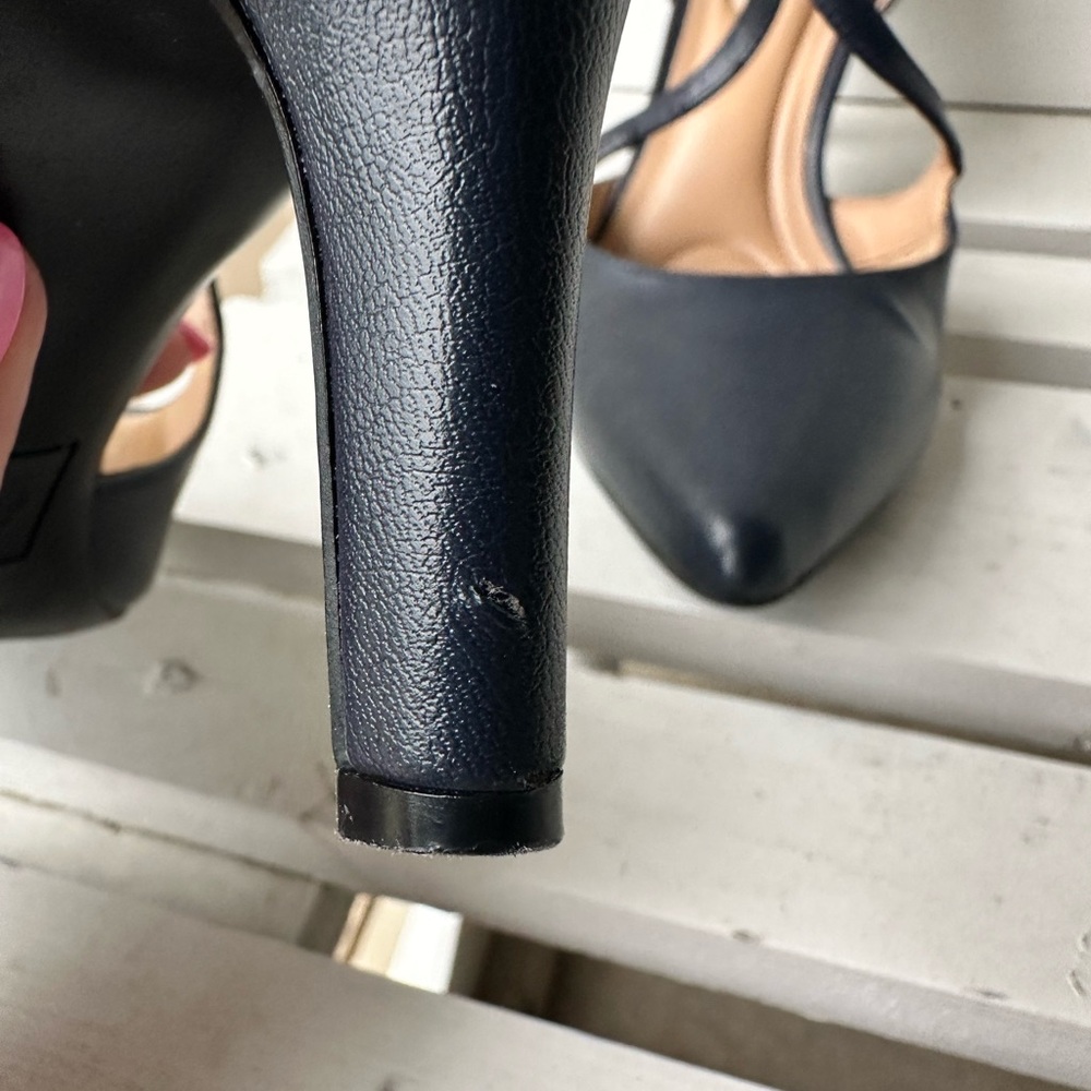 NIB Navy leather heels Abella size 9 - Picture 4 of 6